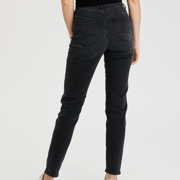 NWT American Eagle Stretch Mom Jean - Picture 2 of 4